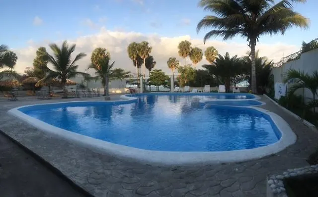 Hotel La Saladilla Beach Club Barahona